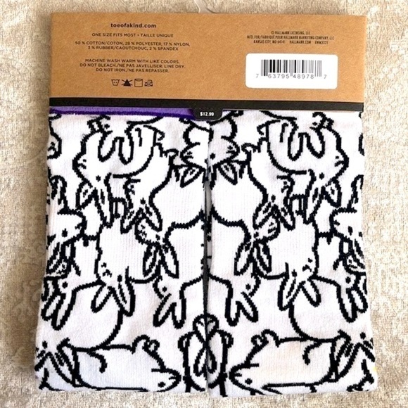 Brand New Set of 3 Pairs of Hallmark Toe of a Kind Crew Socks Rainbow Bunnies - Picture 3 of 15